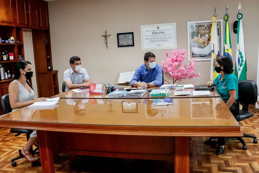 Prefeitura anuncia projeto de revitalização da Praça do “28"