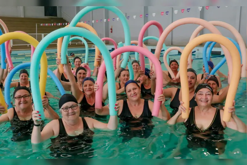 Prefeitura de Apucarana retoma aulas de hidroginástica