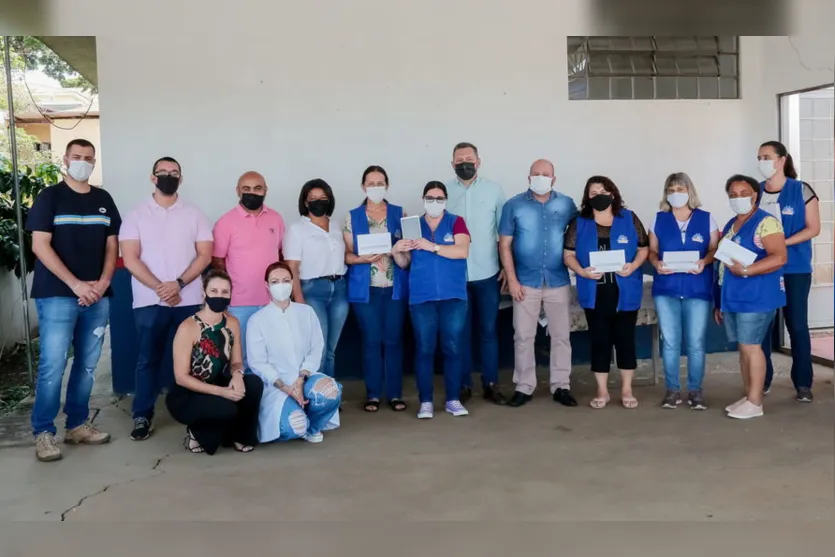 Prefeitura entrega tablets para Agentes Comunitários