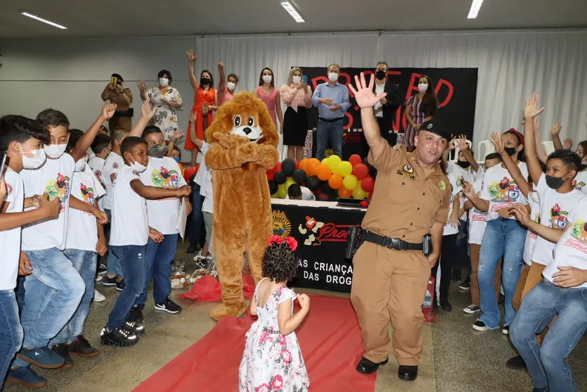 Proerd forma 285 alunos da rede municipal de  Ivaiporã