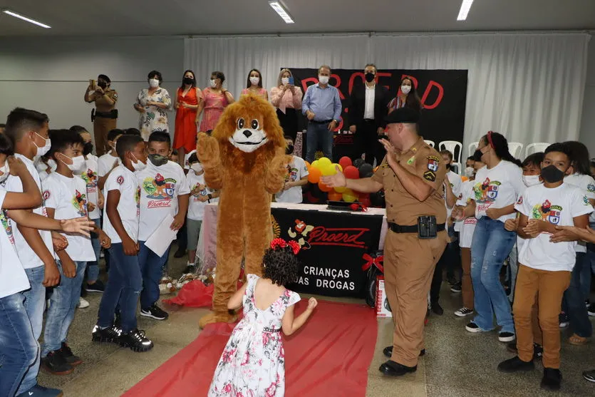 Proerd forma 285 alunos da rede municipal de  Ivaiporã