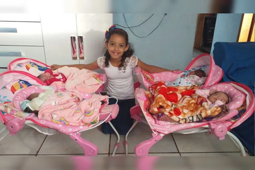 Quadrigêmeas de Mandaguari estão internadas; mãe pede oração