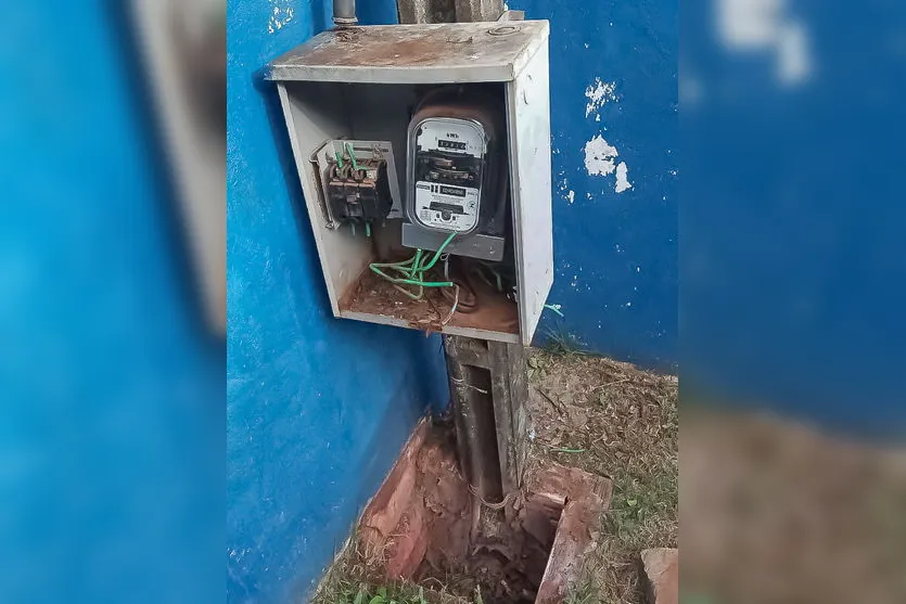 Quatro prédios escolares têm cabos de energia furtados