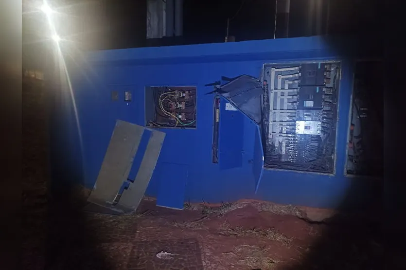 Quatro prédios escolares têm cabos de energia furtados