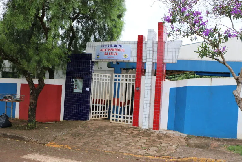 Quatro prédios escolares têm cabos de energia furtados