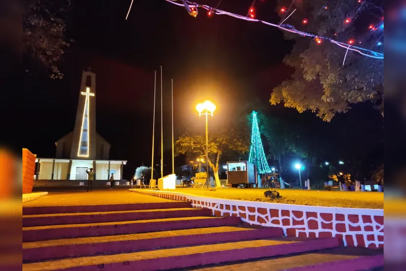 Rio Bom recebe decoração especial para o Natal