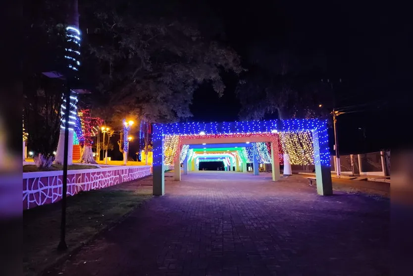 Rio Bom recebe decoração especial para o Natal