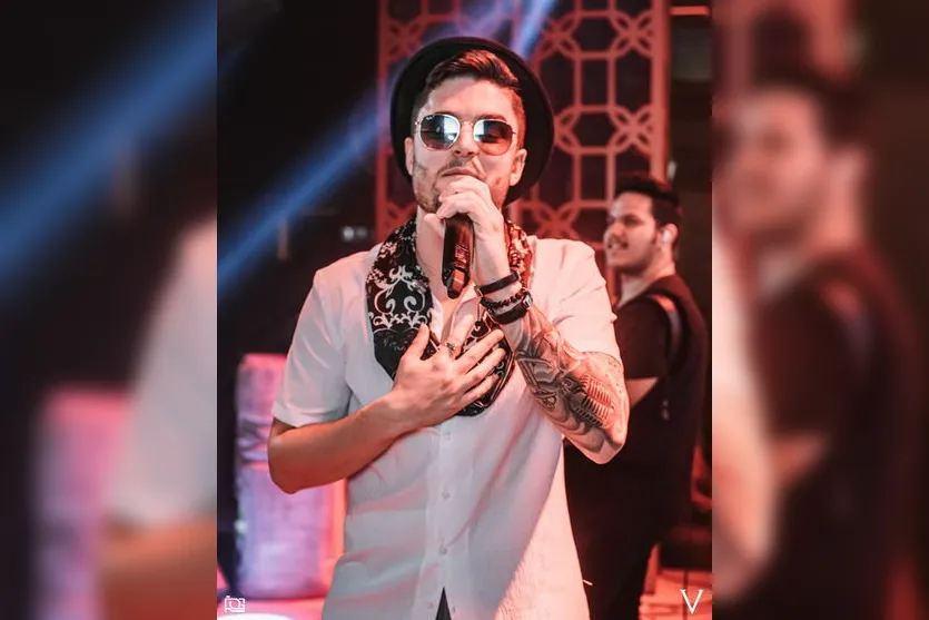 Roberto Castro lembra passado de dupla sertaneja em Goiás