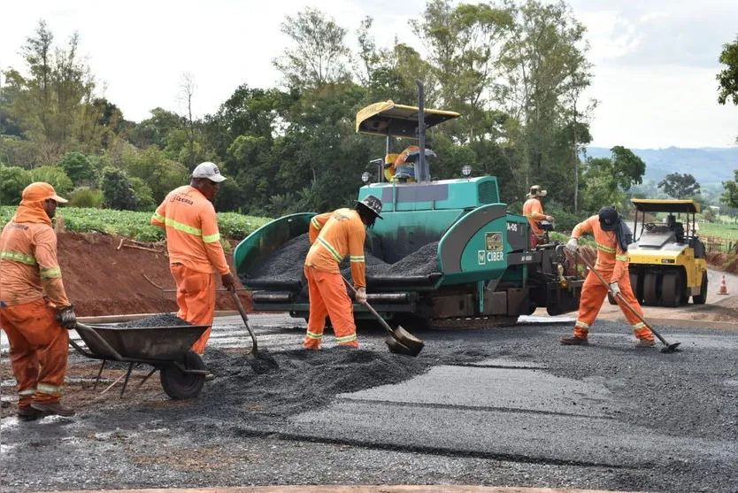 Trecho entre Rio Bom e Apucarana recebe asfalto