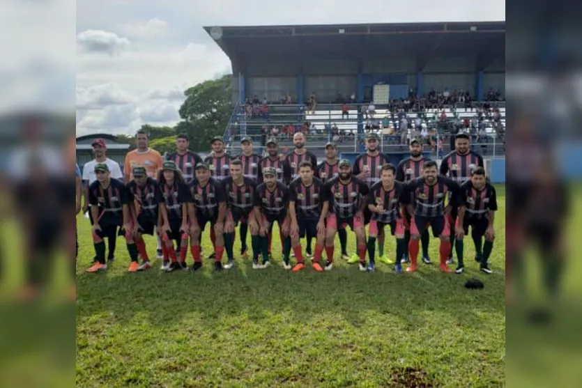 Zagueiro Oscavo disputa a 10ª final na Liga de Maringá