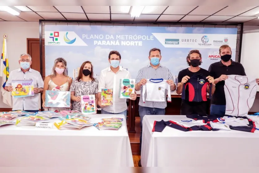Apucarana apresenta novos uniformes e materiais escolares