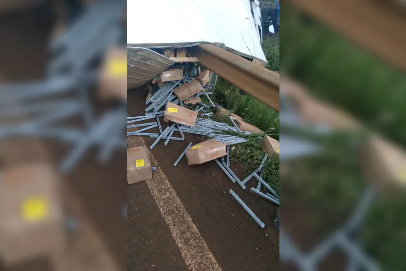 Caminhão tomba na BR-369 em Aricanduva nesta terça-feira