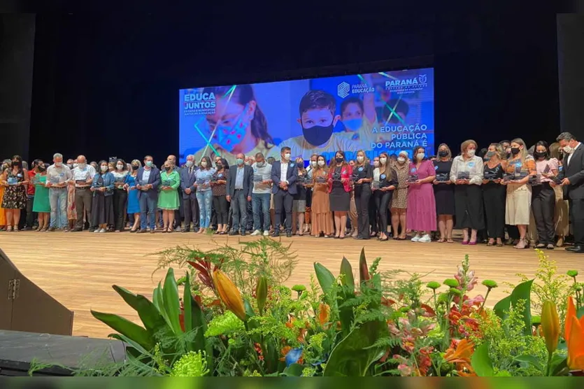  A  abertura do evento aconteceu com presença do secretário de Educação, Renato Feder, e do vice-governador, Darci Piana 