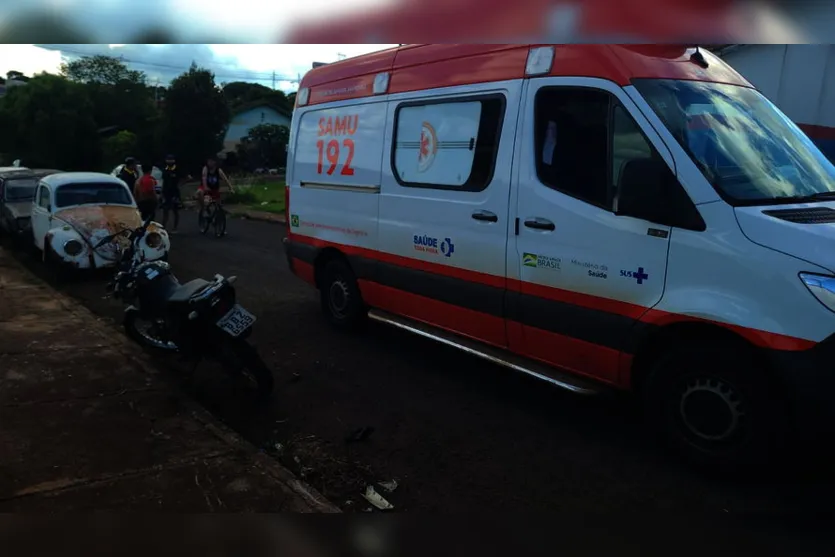 Acidente entre moto e ônibus em Apucarana deixa um ferido