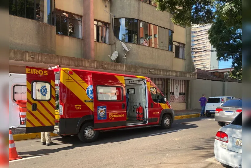 Acidente no centro de Apucarana deixa motociclista ferido