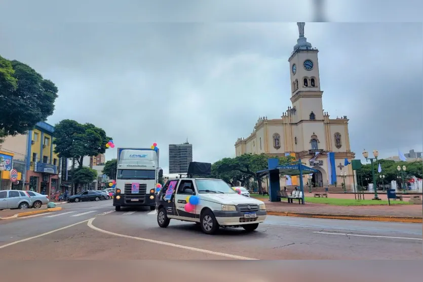 Carreata marca início da Apucarana Liquida; Veja