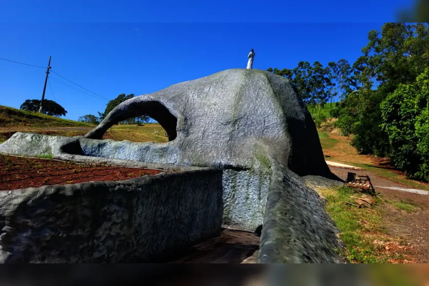 Conheça a Gruta de Nossa Senhora de Lourdes, em Apucarana