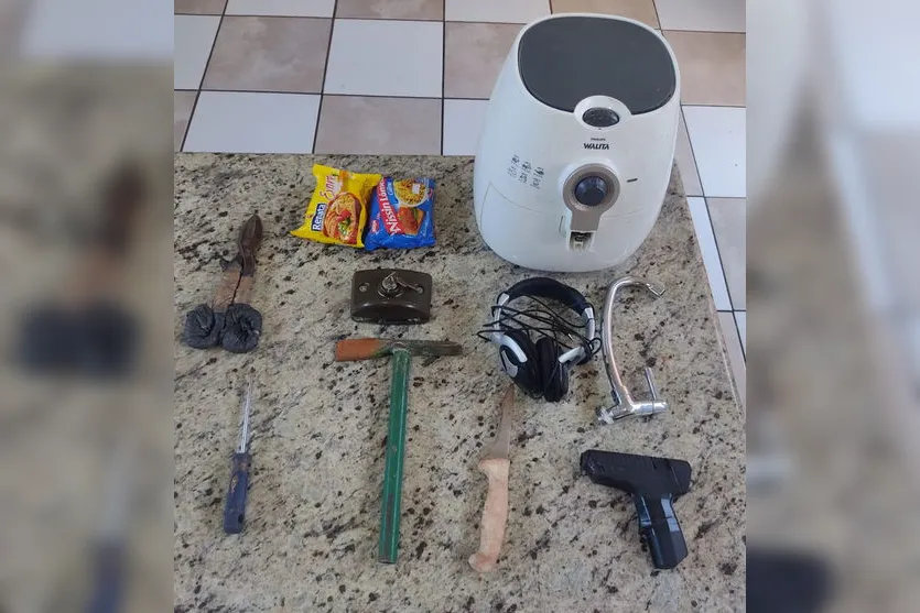 Ladrão invade casa em Apucarana com pistola de cola quente