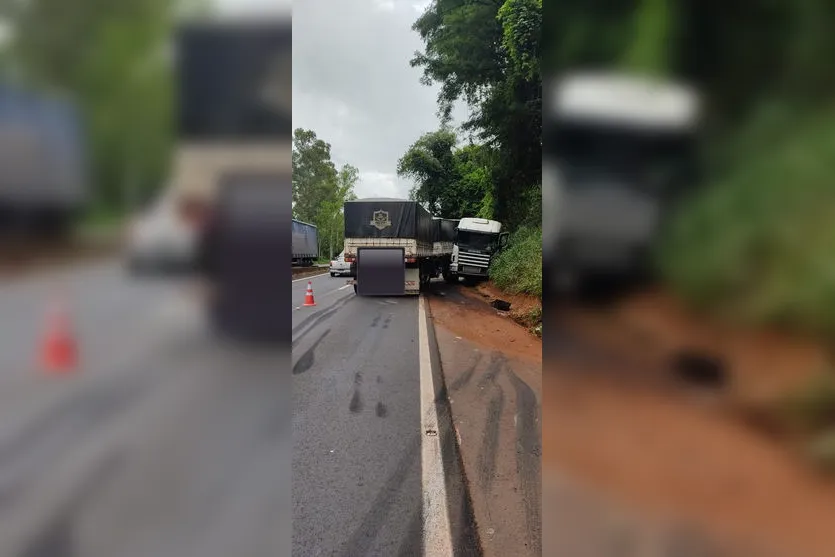 Motorista perde controle e colide contra barranco na PR-986