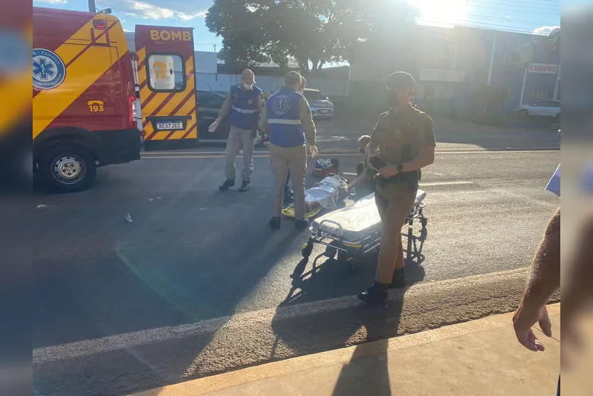 Mulher é atropelada por Fiorino na avenida Minas Gerais