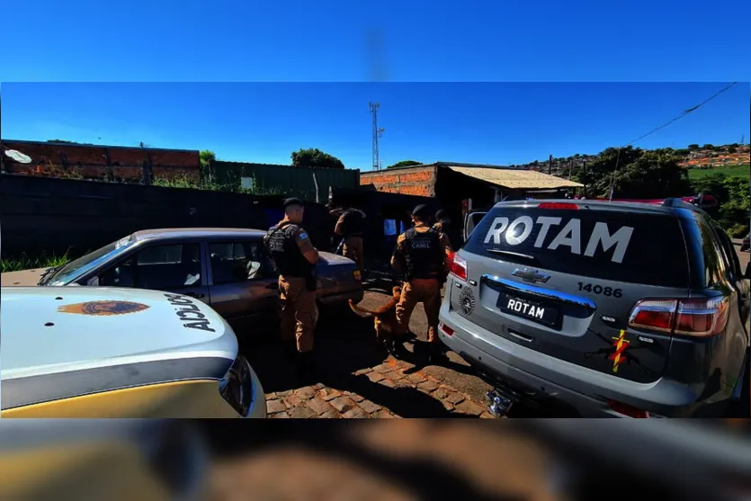 PM Apucarana realiza operação e aborda 37 pessoas