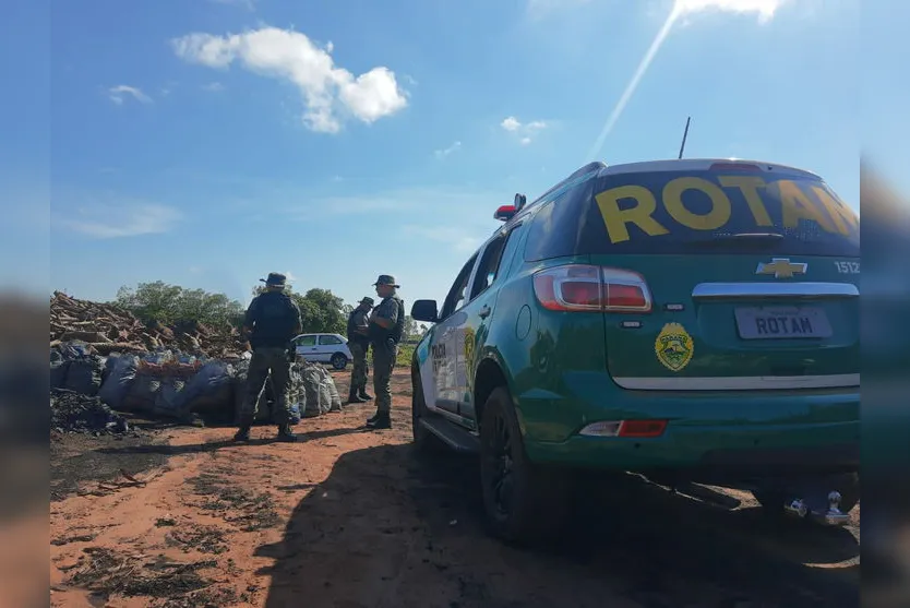 Polícia Militar apreende 242 toneladas de carvão no PR