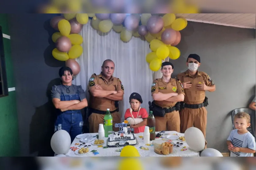 Policiais militares realizam sonho de menino de 6 anos