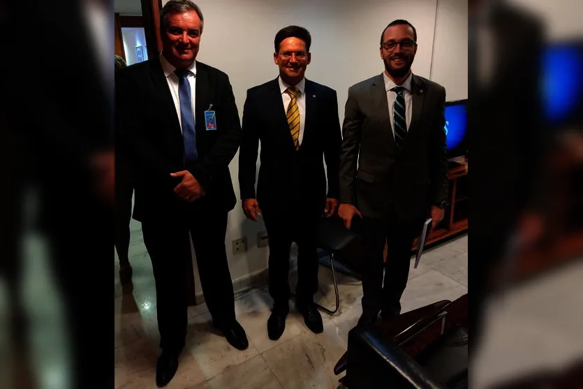 Toledo se reúne com Bolsonaro e ministros em Brasília