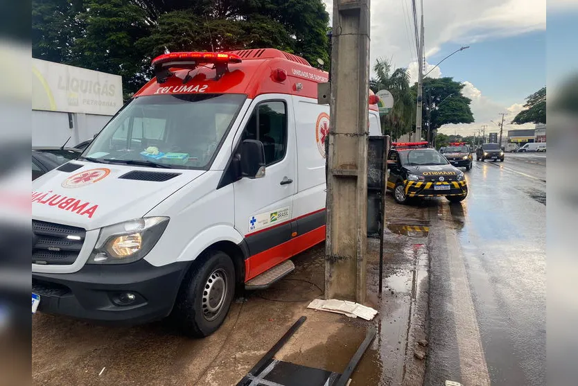 Acidente na Avenida Minas Gerais deixa mulher ferida