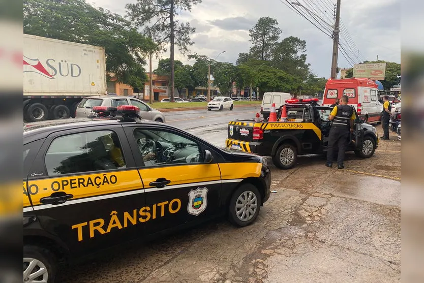 Acidente na Avenida Minas Gerais deixa mulher ferida