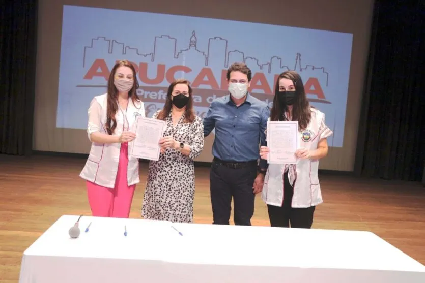 Apucarana contrata 137 professores e servidores