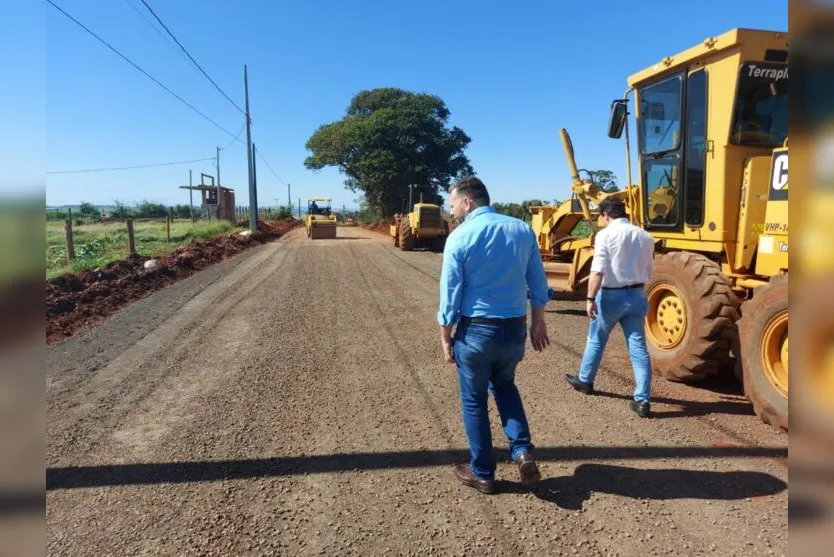 Apucarana inicia nova etapa de pavimentação em área rural