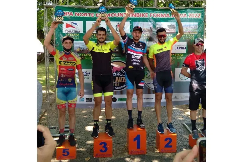 Apucaranenses se destacam em provas de ciclismo no Paraná