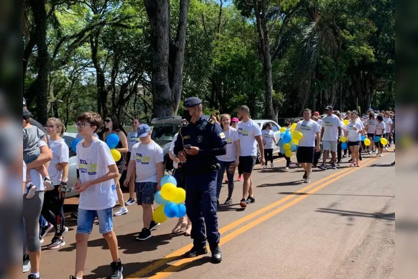  Dezenas de pessoas participaram da ação da Download, neste domingo (20) 