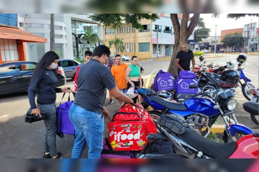  Entregadores voltam a paralisar atividades na noite desta terça-feira (29) em Apucarana 