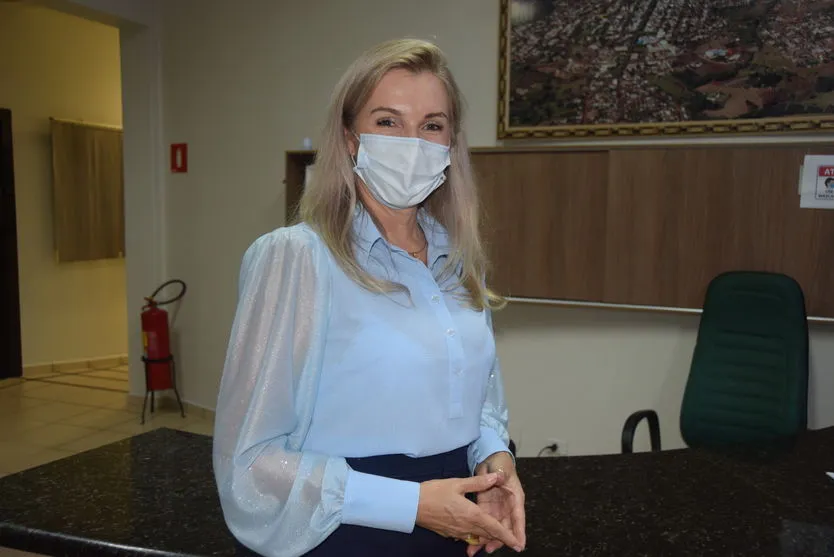 Gertrudes reassume mandato de vereadora de Ivaiporã