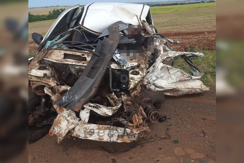 Grave acidente deixa um homem morto e dois feridos na PR-466