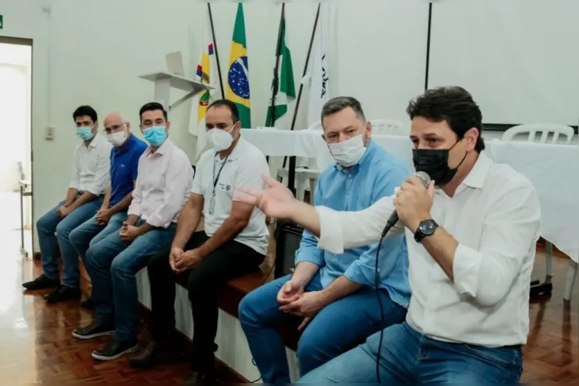 Jovens de Apucarana iniciam aprendizagem industrial