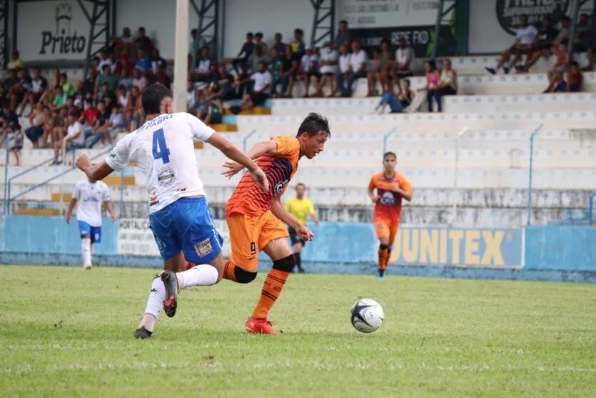 Laranja Mecânica faz jogo-treino com portões abertos