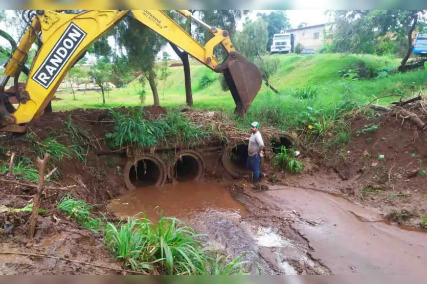  Limpeza feita recentemente na área afetada pela chuva. 