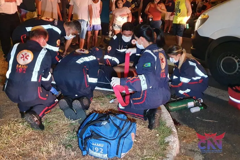 Motociclista fica ferido em batida com carro em Maringá