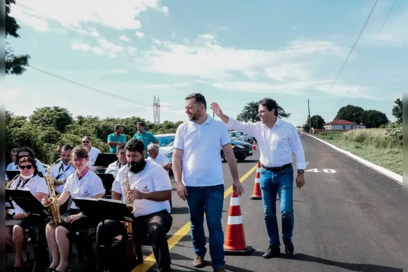  Prefeito Júnior da Femac durante a solenidade no Pirapó 