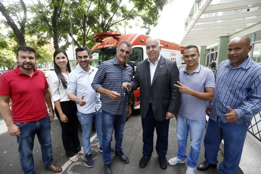 Saúde entrega ambulância para reforçar Samu de Faxinal