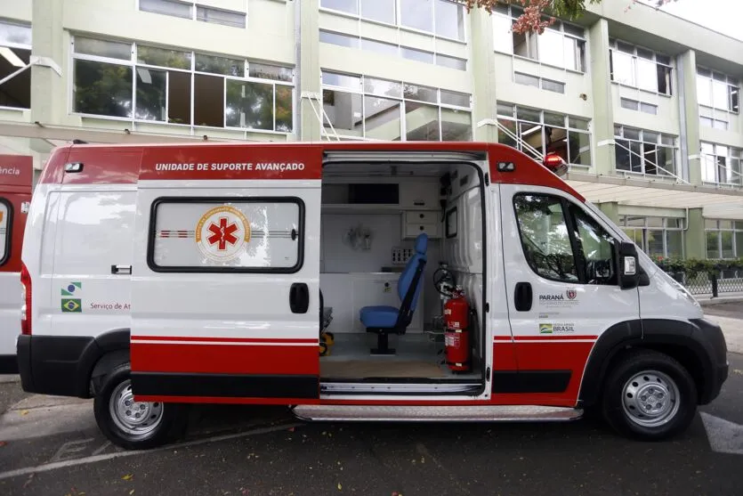 Saúde entrega ambulância para reforçar Samu de Faxinal
