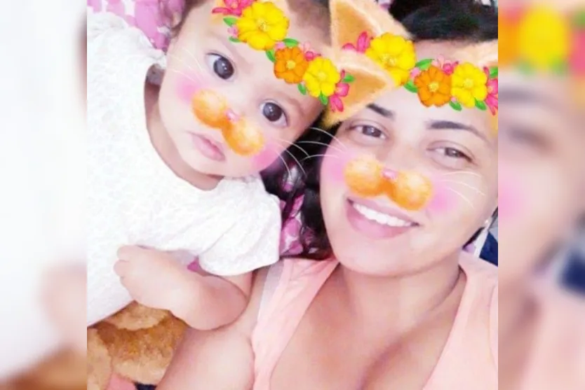  Tayane e a filha mais nova Aylla Valentina 