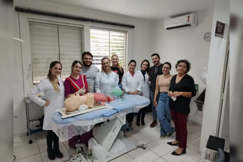 Ambulatório de dermatologia realiza treinamento de PCR