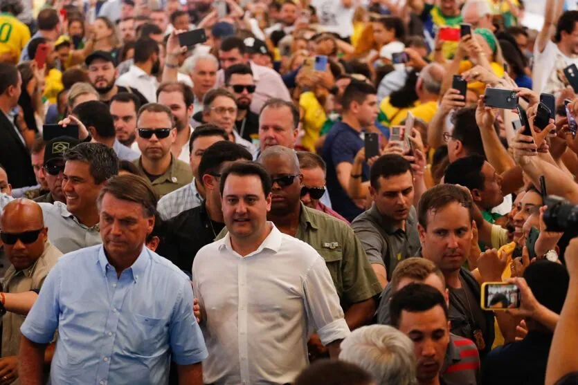 Bolsonaro participa de missa em Santuário de Bandeirantes