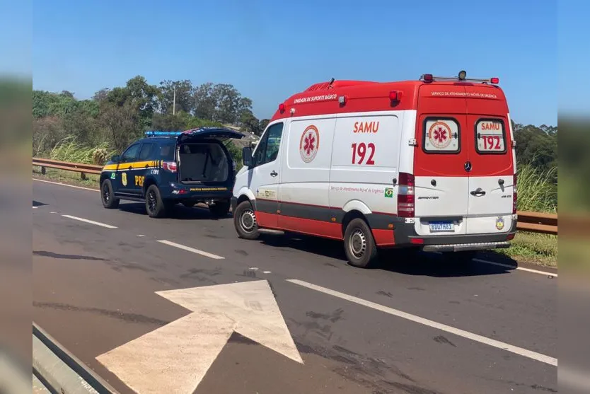 Colisão seguida de capotamento deixa feridos em Apucarana