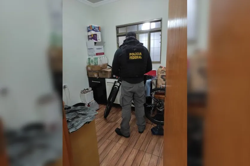 Dois suspeitos são presos em Arapongas em operação da PF