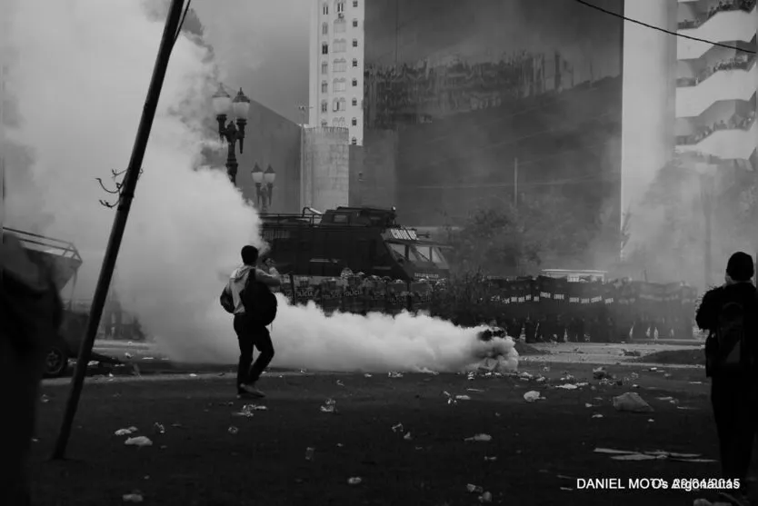 Educação para atividades no Estado e faz manifestação